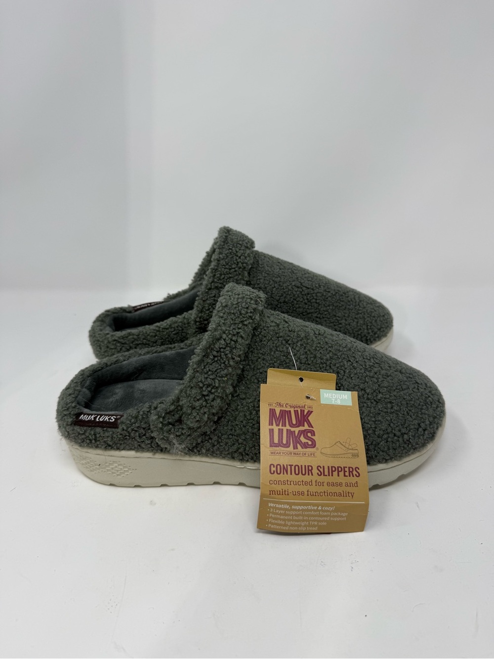 Muk Luks Grey Olive Sherpa Contour Slip-On Slippers Sz Med 7-8 (YOAKRM)